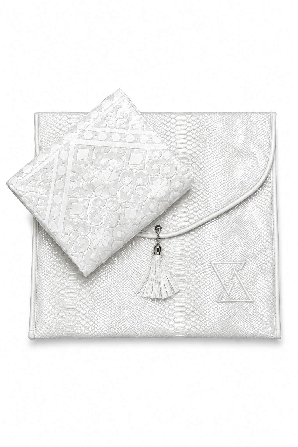 Pearl Serenity – Elegant White Prayer Mat & Travel Pouch Bag Set